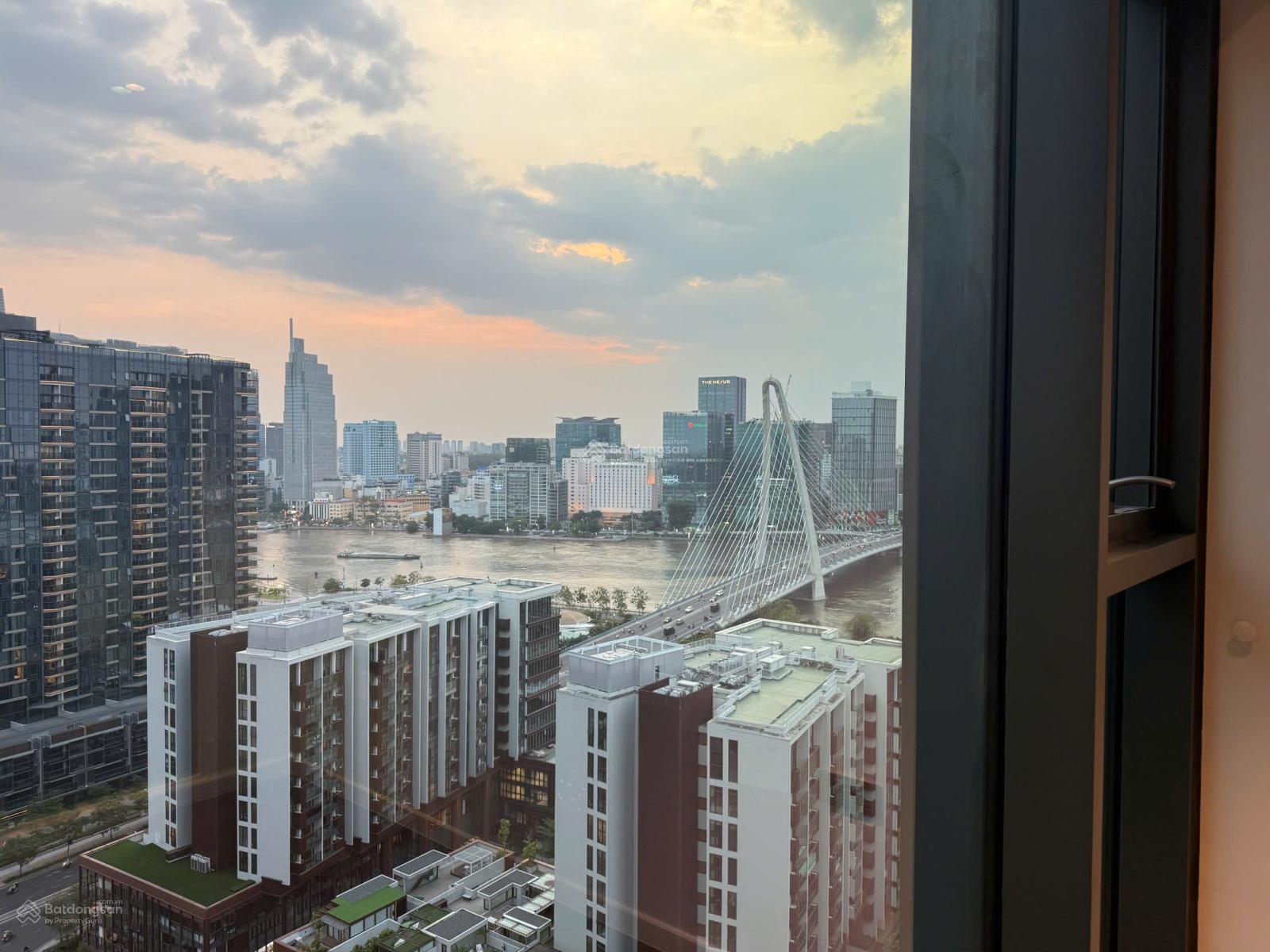 Căn hộ 2PN The Opera Residence Thủ Thiêm 83m² giá 25,5 tỷ - View quận 1 tuyệt đẹp!