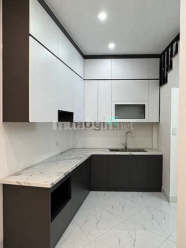 Nhà ngõ Đê Trần Khát Chân 84m² giá 18.5 tỷ - Kinh doanh ổn định ngay!
