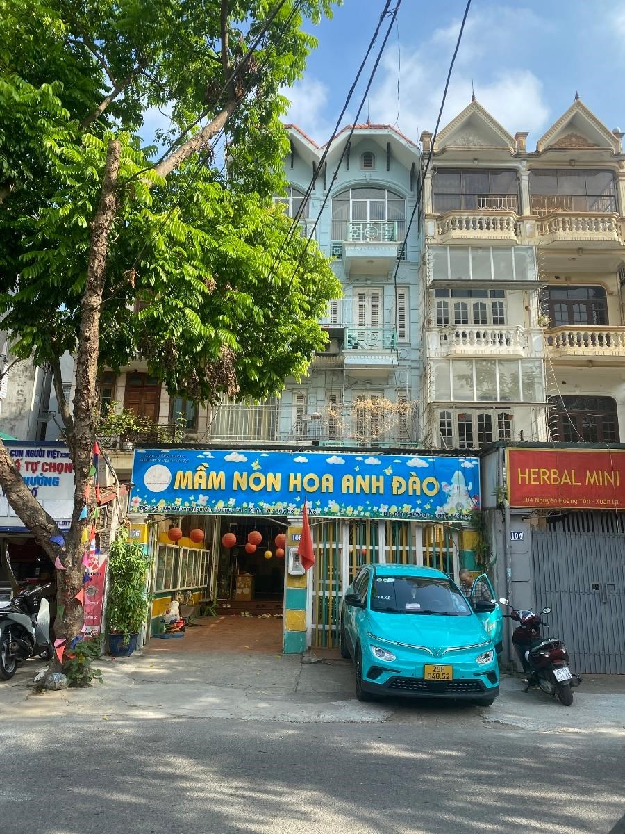 Đất nền vàng Nguyễn Hoàng Tôn, Tây Hồ 190m² giá 58.5 tỷ - Sổ đỏ chính chủ, giao dịch ngay!