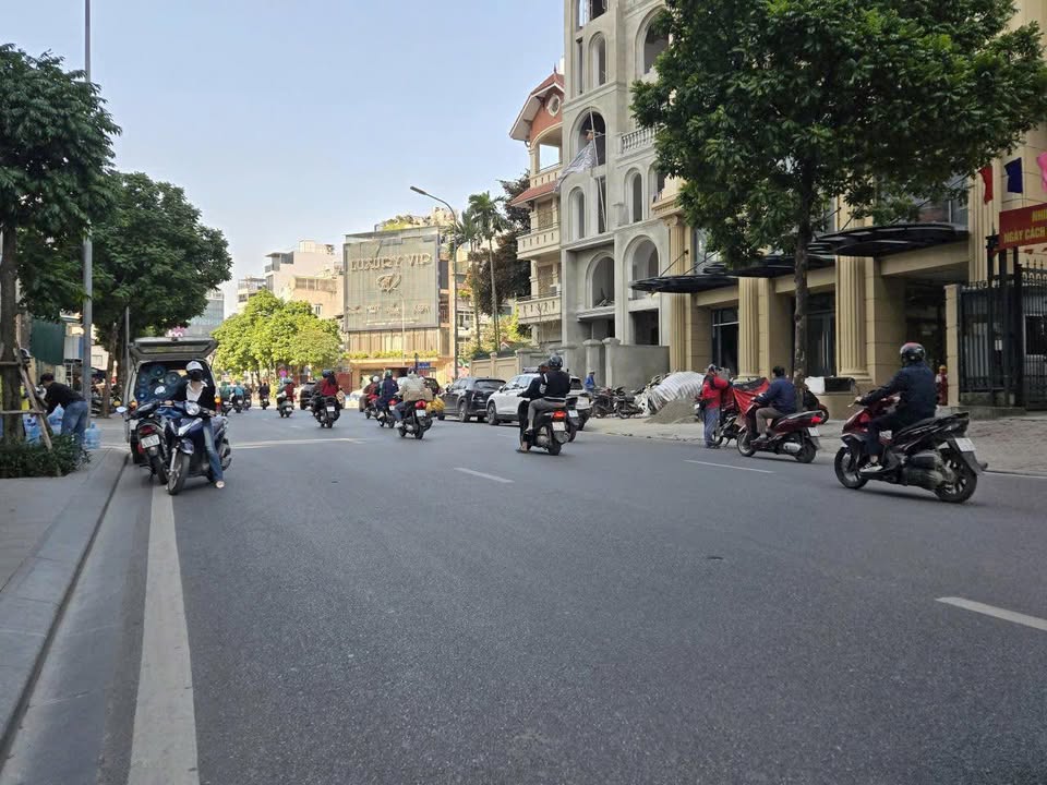 Mặt phố Trần Phú Ba Đình 222m² giá thỏa thuận - Cơ hội đầu tư sinh lời!