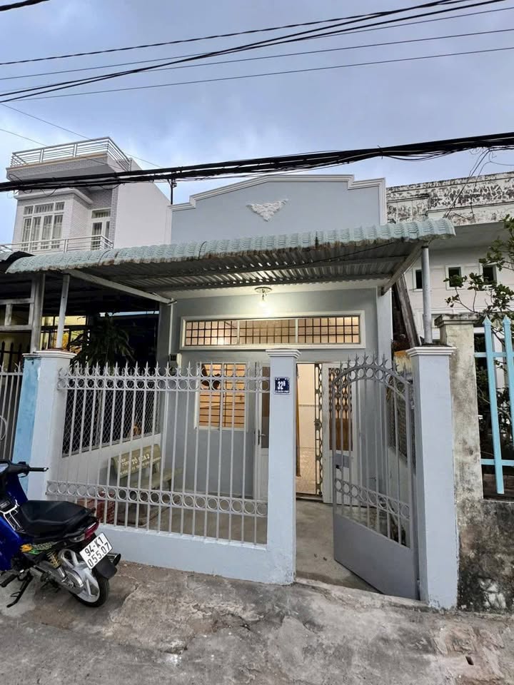 Nhà hẻm Cafe Đại Đường Trần Phú Bạc Liêu 65.91m² giá 1.2 tỷ - Sẵn sàng vào ở!