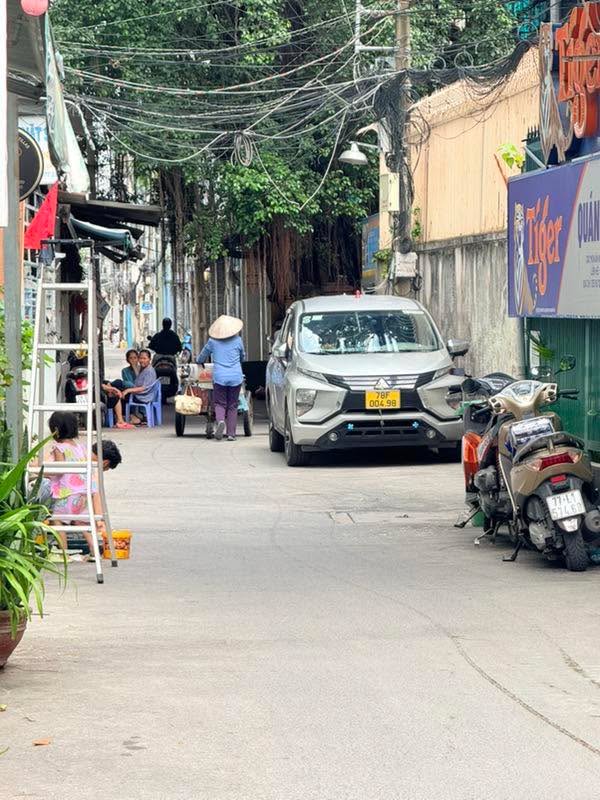 Nhà phố Bình Thạnh 330m² giá 41 tỷ - Hẻm xe hơi, 4 tầng tận dụng tối đa!