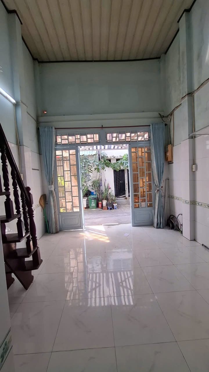 Nhà cho thuê đường Lê Đình Cẩn, Tân Tạo, Bình Tân 32m² giá 5 triệu - Gần chợ Lê Đình Cẩn!