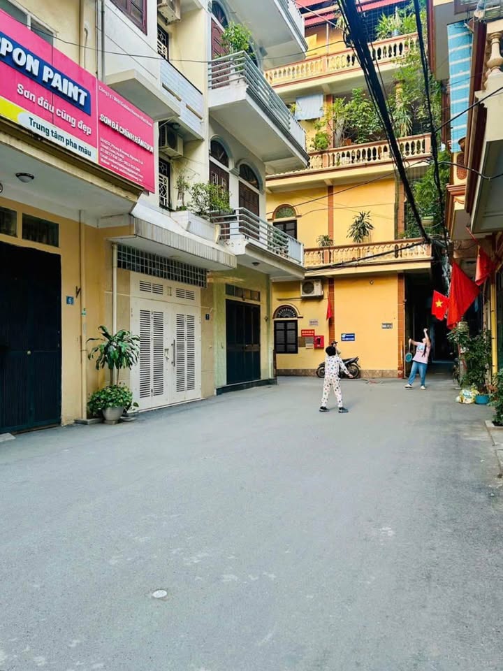 Nhà đẹp khu phân lô cán bộ Trung Văn 55m² giá 16 tỷ - Đón sáng 3 mặt!