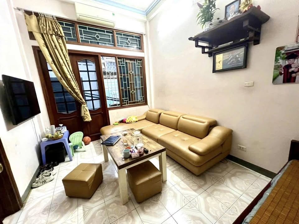 Nhà Phố Vọng 34m² giá 13.8 tỷ - Lô góc, ô tô đỗ cửa, kinh doanh sầm uất!