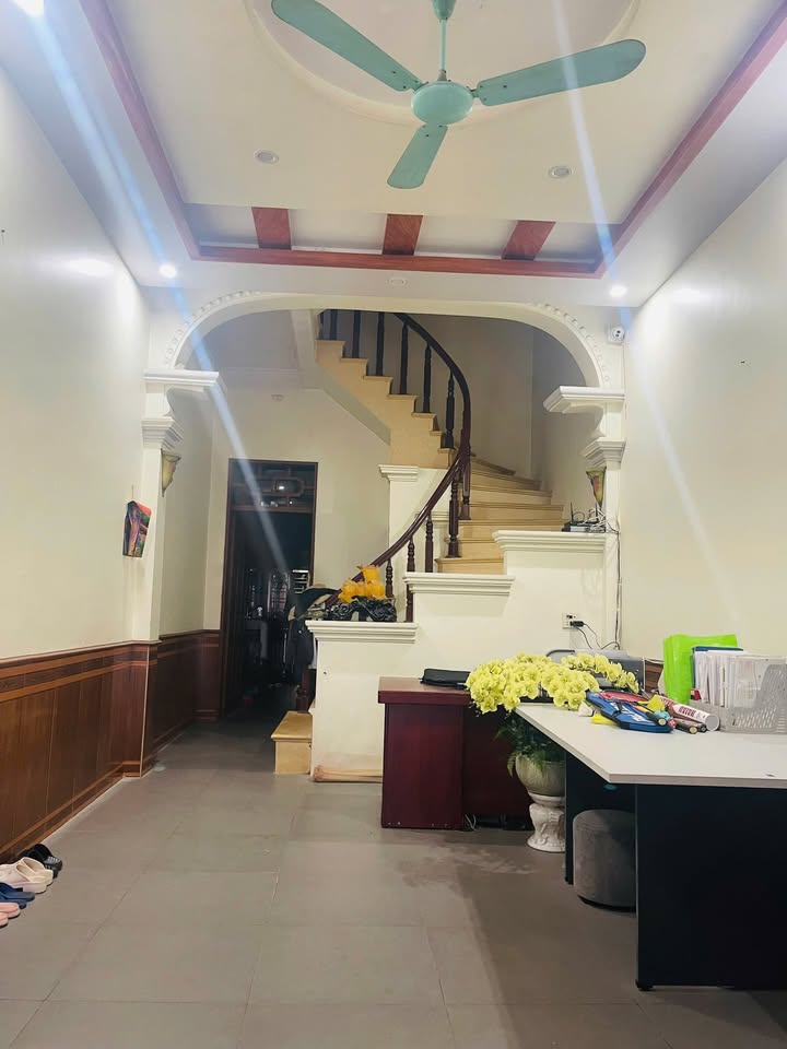 Nhà phố 3 tầng khu Đông Nam Cường, Tân Hưng, 60m² - Vị trí đắc địa, không lỗi nhỏ!