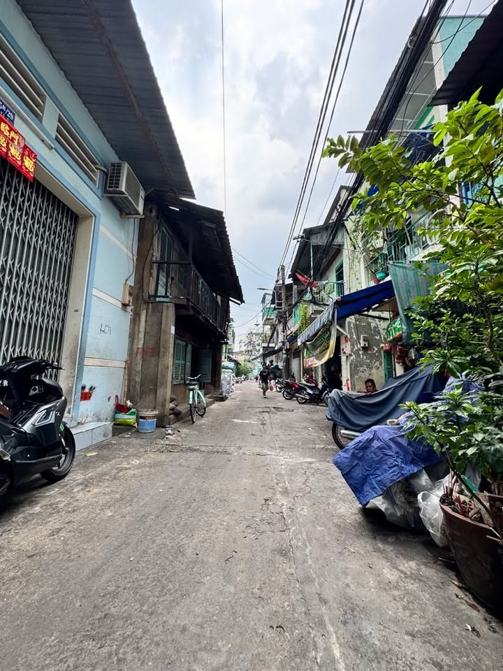 Nhà cấp 4 hẻm 22/6 Đường 10, Phước Long B, Quận 9, 50m² - Đầu tư sinh lời ngay!