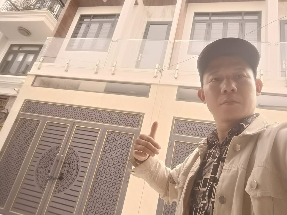 Nhà 2 tầng mới bán tại Hiệp Bình Chánh, Thủ Đức giá 6.75 tỷ - Ô tô vào nhà thoải mái!