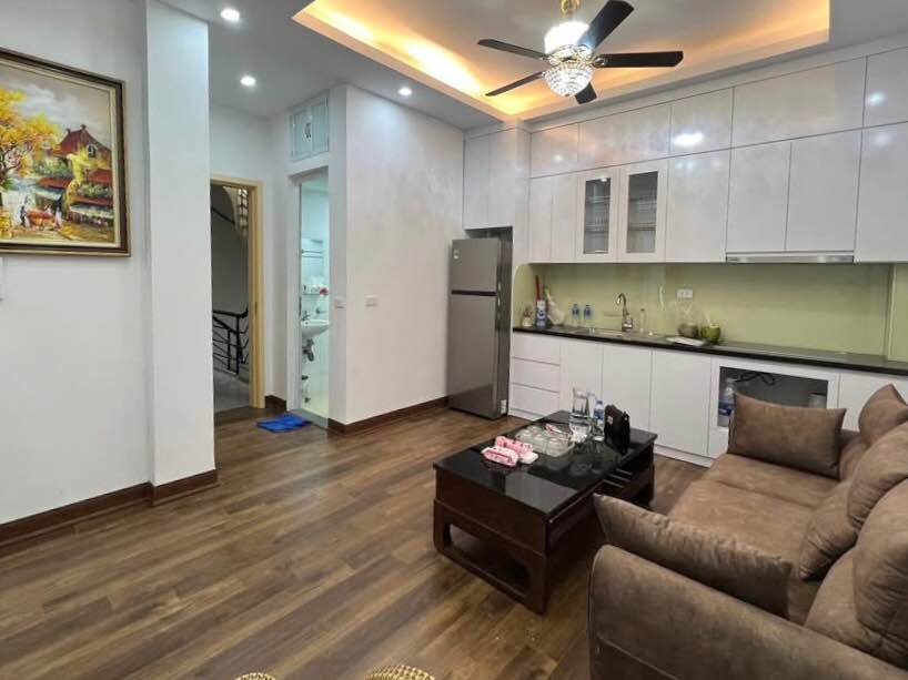 Căn hộ 32m² tại Trung Kính, Yên Hòa - Sổ đỏ riêng, chỉ 2 tỷ!