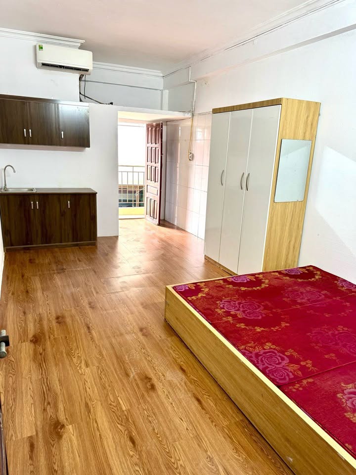 Phòng cho thuê tại Cầu Giấy 25m² giá 3.3 triệu - Gần bến xe Mỹ Đình!