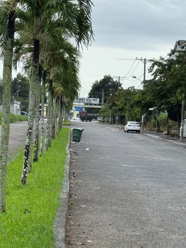 Nhà cho thuê nguyên căn Hòa Phú 100m - Mặt tiền kinh doanh đa ngành nghề