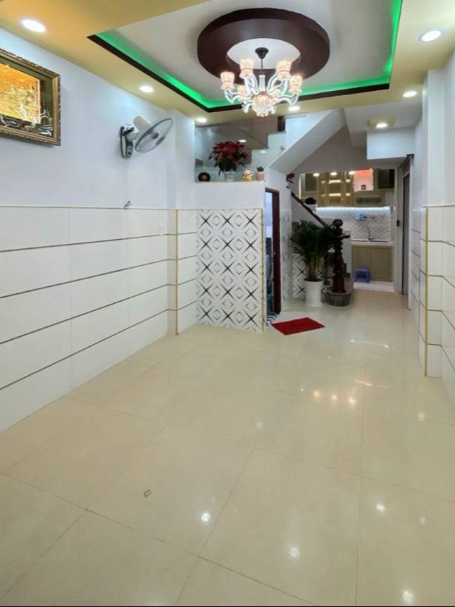 Nhà 5 Tầng Đường Nguyễn Văn Luông, Quận 6 Giá 4.58 Tỷ - Đầu Tư Sinh Lời!