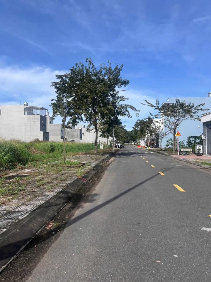 Đất tái định cư Tân Hiệp, Biên Hòa 90m² giá 2.45 tỷ - Vị trí đẹp, an ninh tốt!