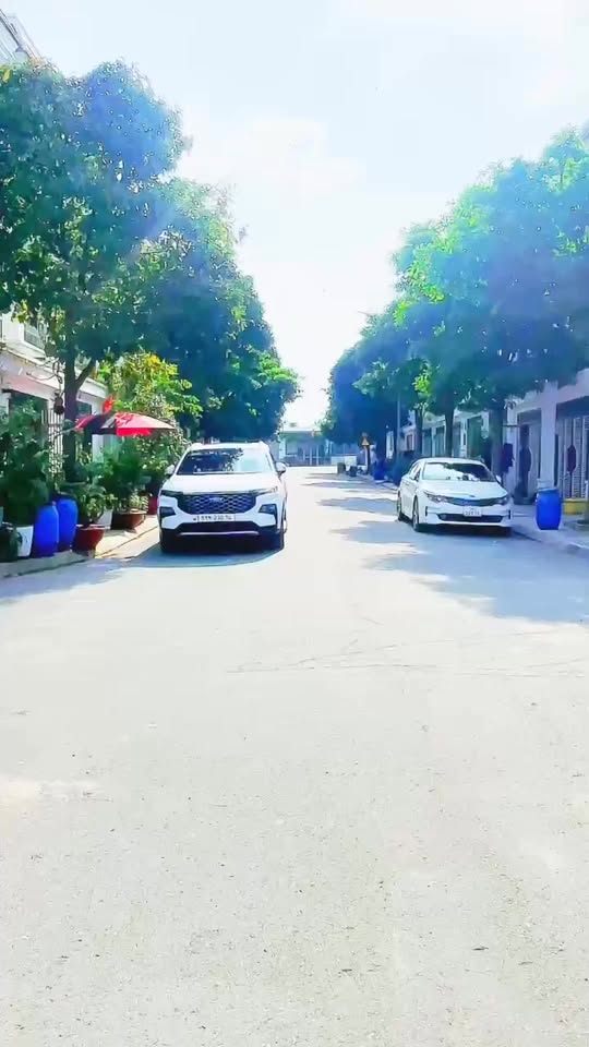 Nhà phố Dĩ An 65m² giá 3.99 tỷ - Hoàn công, sẵn sàng ở ngay!