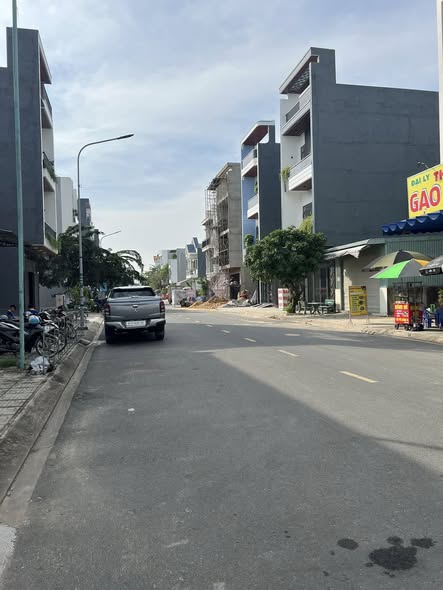 Nhà phố An Phú Thuận An 110m² giá 4.6 tỷ - Mặt tiền kinh doanh sầm uất!