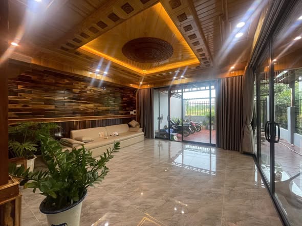 Nhà gỗ sang trọng tại Hòa Long - Bà Rịa 178m² giá 3.8 tỷ - Không thể bỏ lỡ!