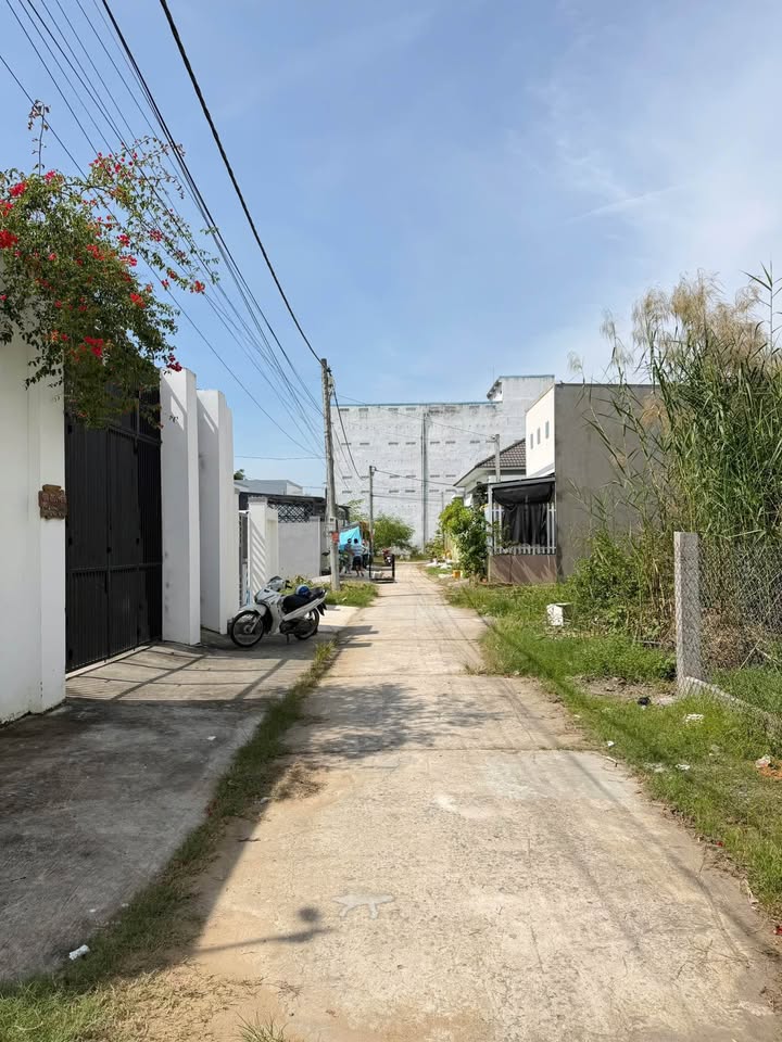 Đất nền Hẻm Sân Bóng Duy Khổng, Trà Vinh 82.5m² giá 470 triệu - Đầu tư sinh lời!