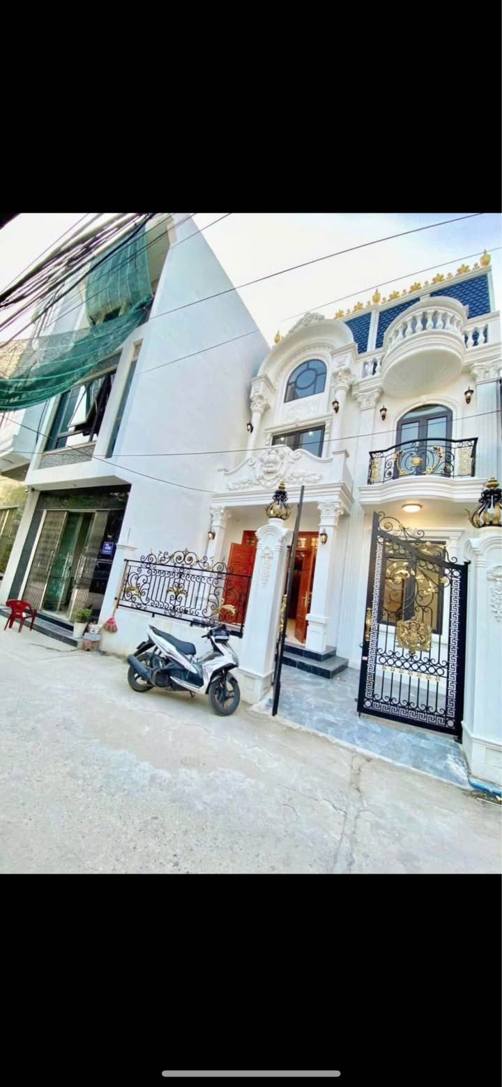 Bán nhà đường Bái, Nam Định 90m² giá 4 tỷ - Thiết kế tân cổ điển sang trọng!