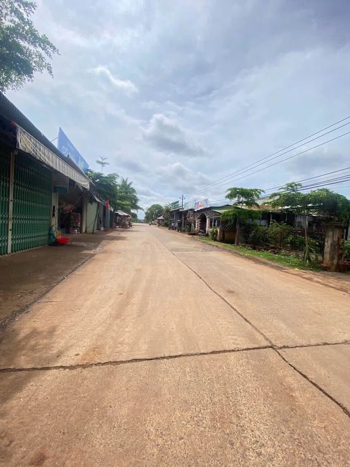 Đất mặt tiền thôn 8, xã Cư Êbur, Buôn Ma Thuột 530m² giá 1.45 tỷ - Đầu tư sinh lời ngay!