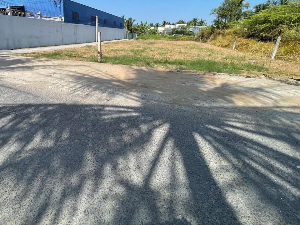 Đất nền mặt tiền Kênh Kho Đạn, Trung An 260m² giá 3 tỷ - Kinh doanh thuận lợi!