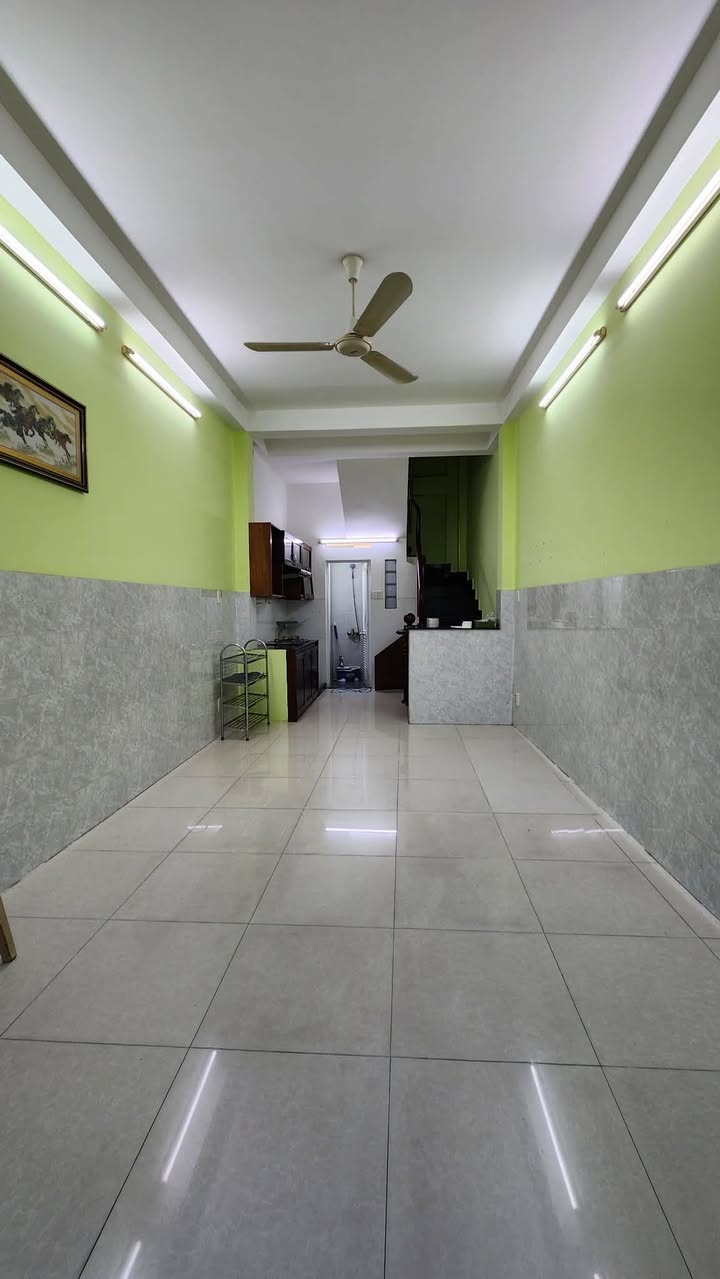Nhà thuê hẻm Nguyễn Thiện Thuật Q3 30m² giá 14 triệu - Phù hợp cho gia đình và kinh doanh nhỏ