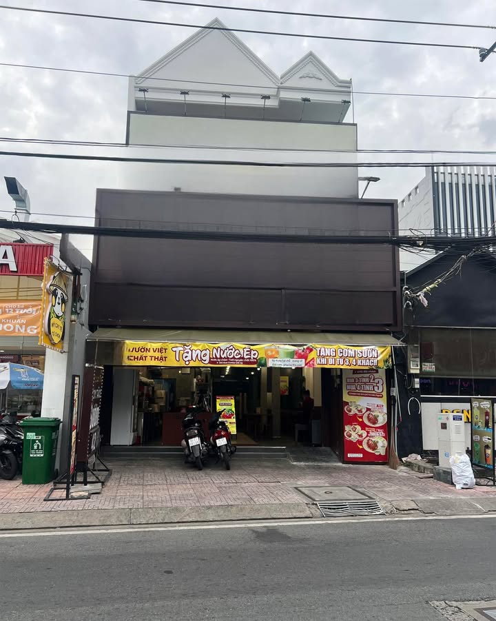 Mặt bằng kinh doanh mặt tiền Hoàng Diệu 2, Thủ Đức 245m² giá 80 triệu - Thích hợp cho nhiều ngành nghề!