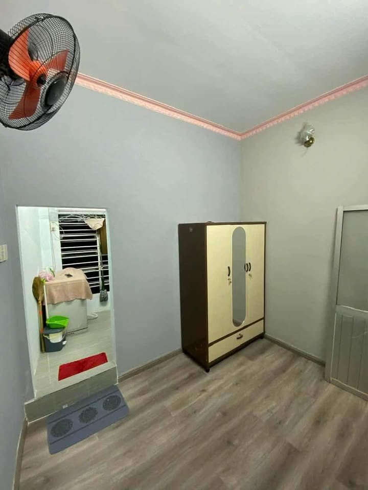 Nhà cho thuê đường Tô Ngọc Vân, Thủ Đức 92m² giá 8 triệu - Nội thất cơ bản, sẵn sàng vào ở!