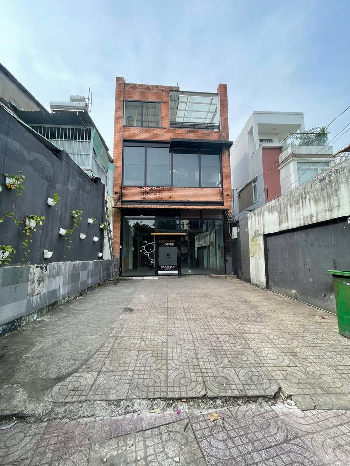 Cho thuê mặt tiền kinh doanh Hoàng Diệu 2 Thủ Đức 400m² - Vị trí đắc địa, kinh doanh sầm uất!