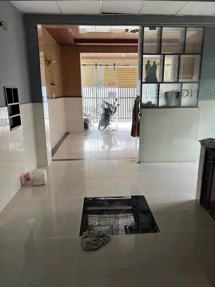 Nhà mặt tiền Tân Thới Hiệp 67.5m² giá 7.5 triệu - Kinh doanh thuận lợi!