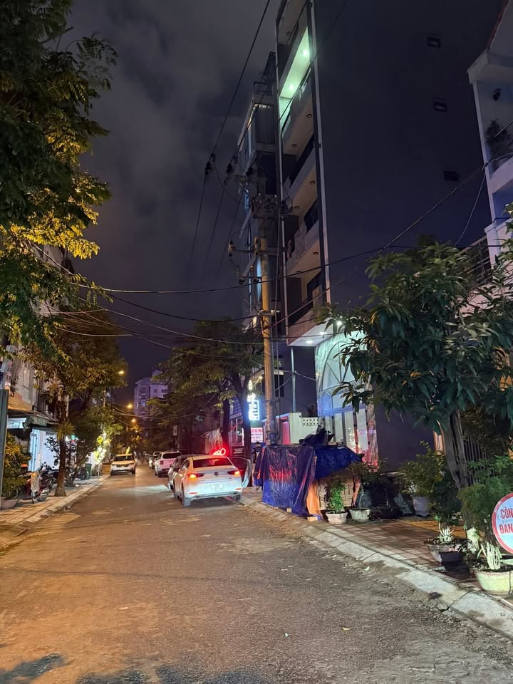 Căn hộ 6 tầng đường Nguyễn Xuân Khoát, Đà Nẵng 96,2m² giá 20,5 tỷ - Đầu tư sinh lời cao!