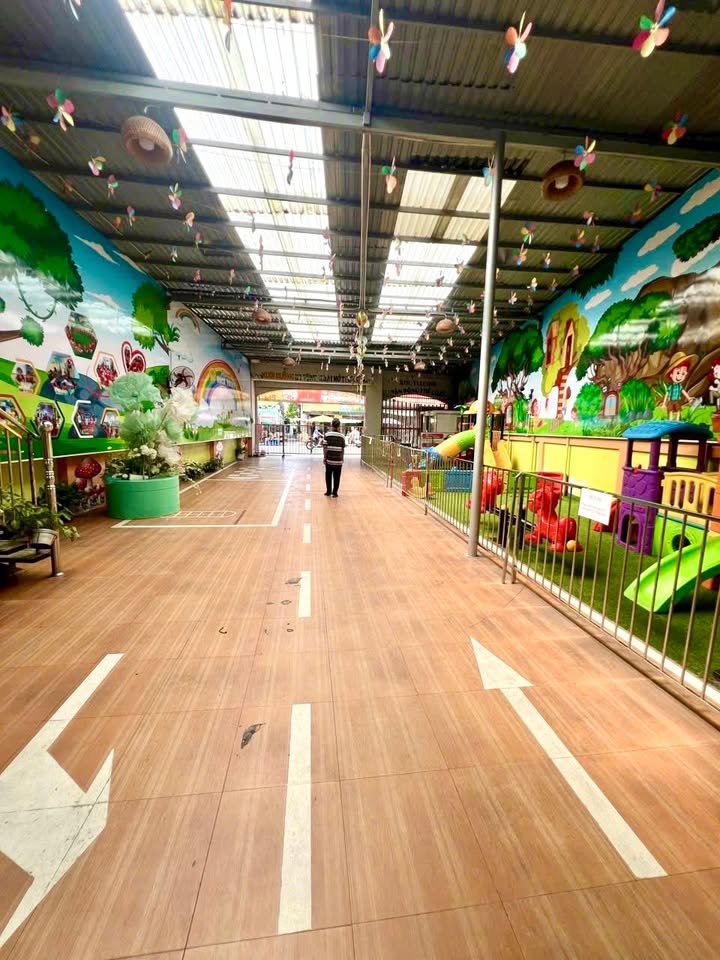 Mặt tiền trường mầm non Hiệp Bình Chánh 1474m² giá 150 tỷ - Dòng tiền ổn định 10 tỷ/năm!