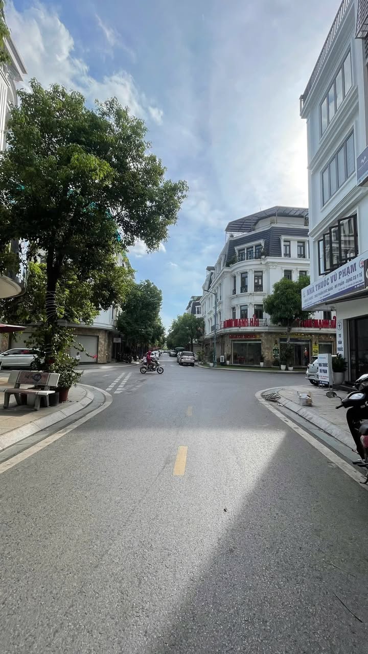 Bán nhà mặt đường Vạn Kiếp, Hải Phòng 40m² giá 5 tỷ - Kinh doanh sầm uất!