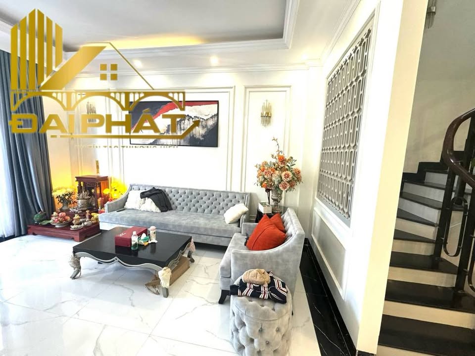 Nhà 3 tầng tại Hải Xuân, Móng Cái 100m² - Thiết kế hiện đại, vị trí đẹp!