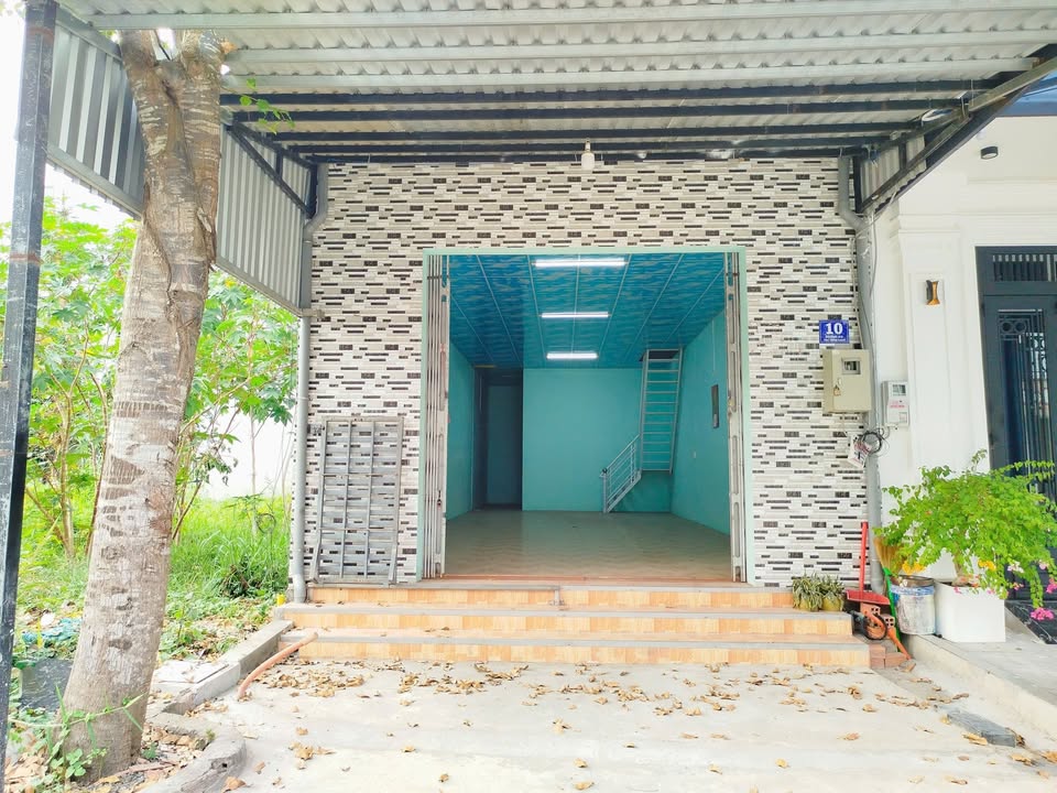 Nhà cho thuê 1 trệt 1 lững 80m² tại KDC Hồng Loan, Cái Răng - Phù hợp làm kho!