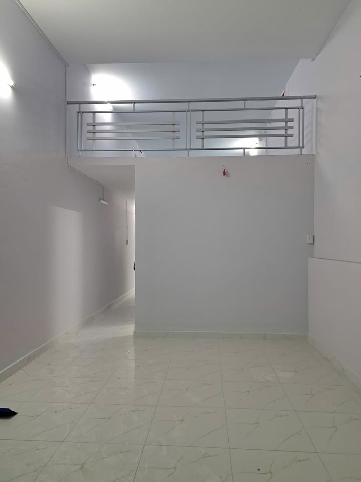 Nhà cho thuê đường Hòa Bình, quận 11, diện tích 48m² giá chỉ 6 triệu - Thích hợp cho gia đình nhỏ!