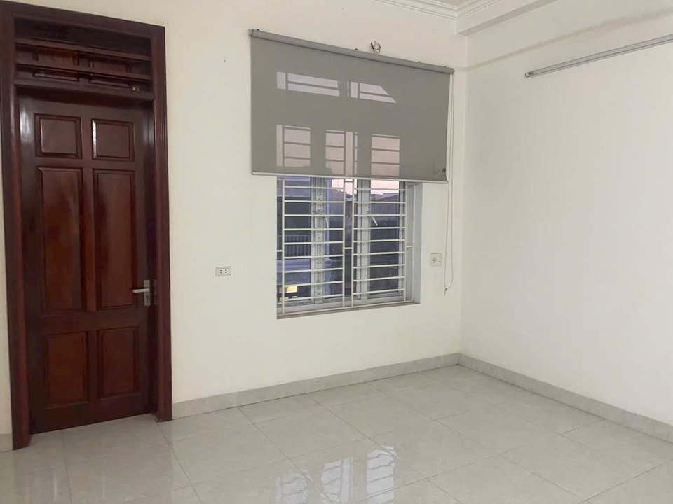 Nhà 3 tầng đường Hồ Ngọc Lân, phường Kinh Bắc giá chỉ 10 tỷ - Chính chủ bán gấp!