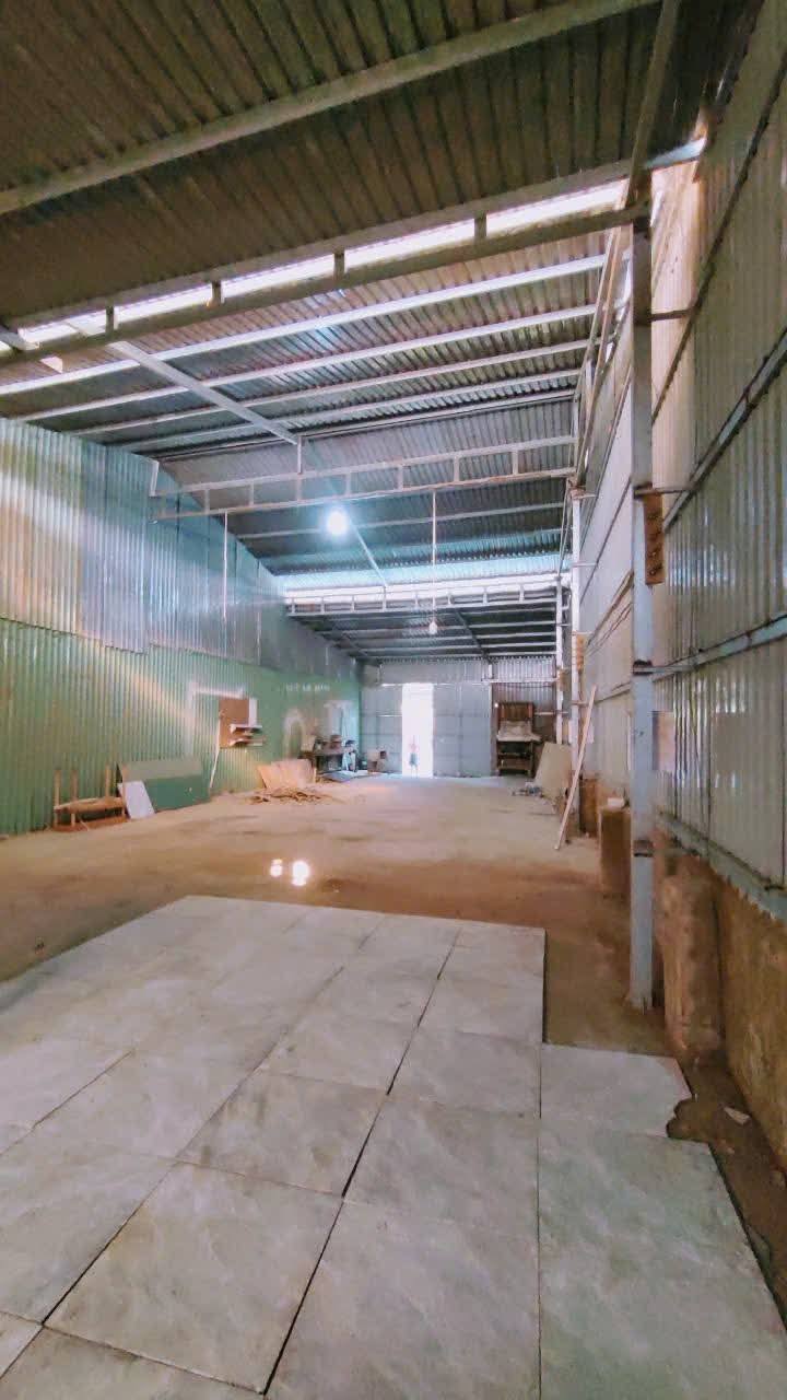Cho thuê kho xưởng Long Phước Thủ Đức 250m² - Vị trí thuận lợi kinh doanh!