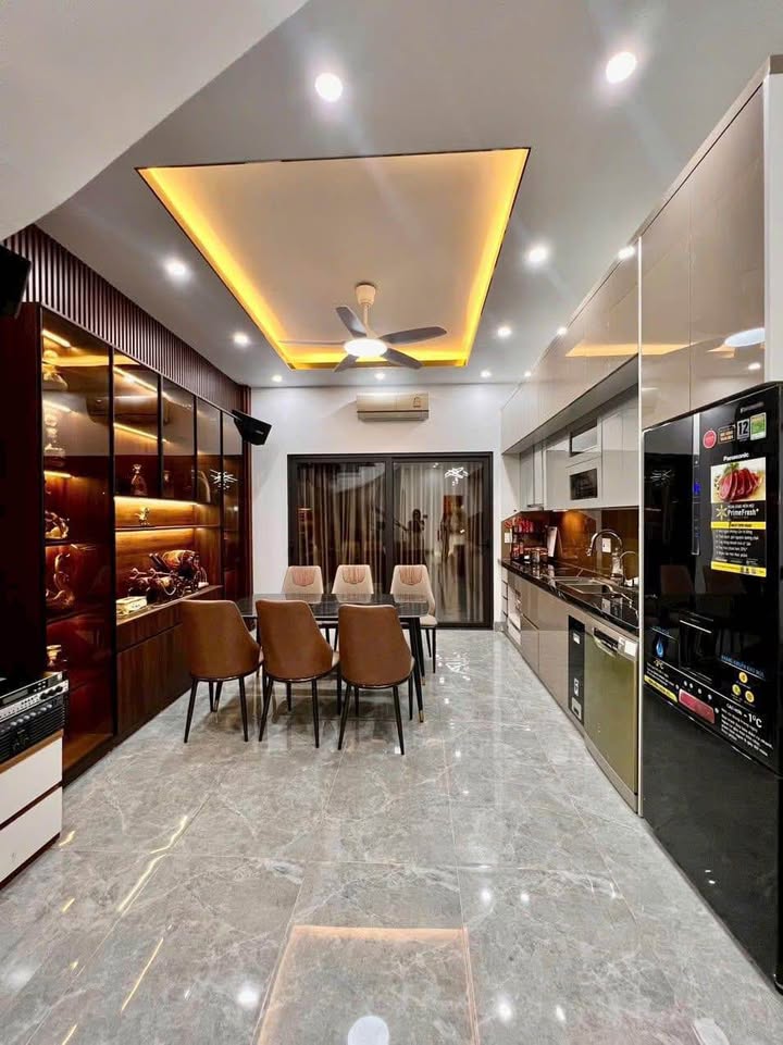 Nhà phố 105m² mặt tiền 7m trên đường Phạm Ngũ Lão - Vị trí đắc địa giá 9 tỷ