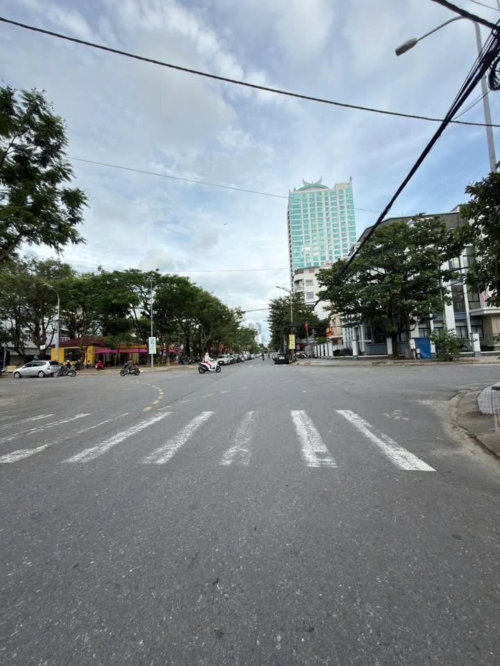 Mặt tiền FrontHouse Triệu Việt Vương 110m² giá 21 tỷ - Cơ hội đầu tư sinh lời cao!