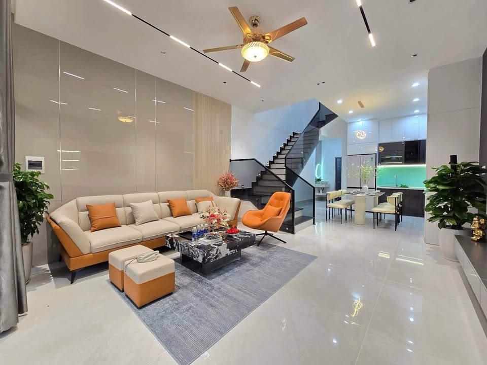 Nhà 3 tầng Nguyễn Viết Xuân, Liên Chiểu, Đà Nẵng 87m² giá 7.9 tỷ - Chính chủ bán gấp!