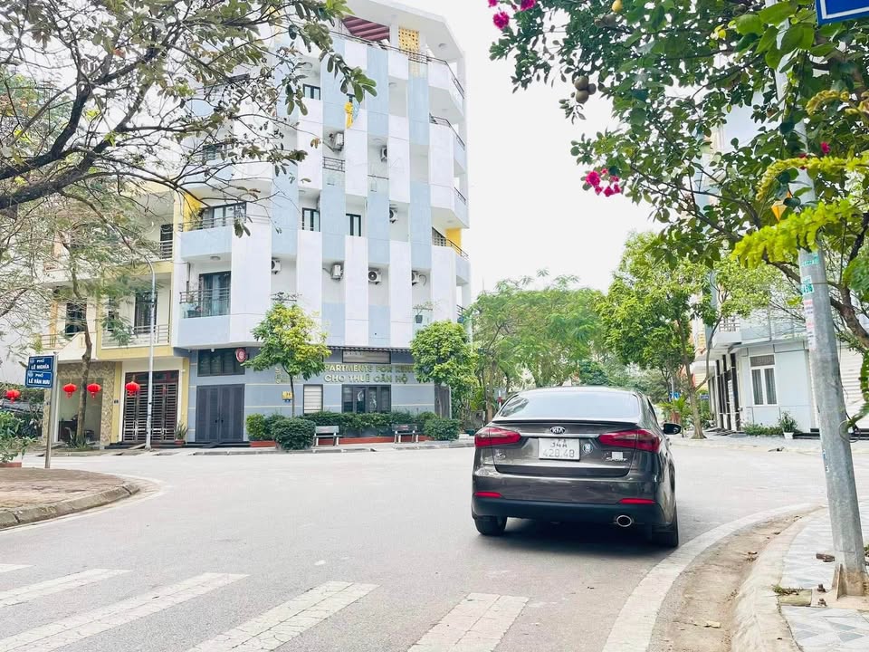 Đất Khu Vạn Lộc, Lê Văn Hưu 70m² giá 3.3 tỷ - Mặt tiền đẹp, phù hợp kinh doanh!