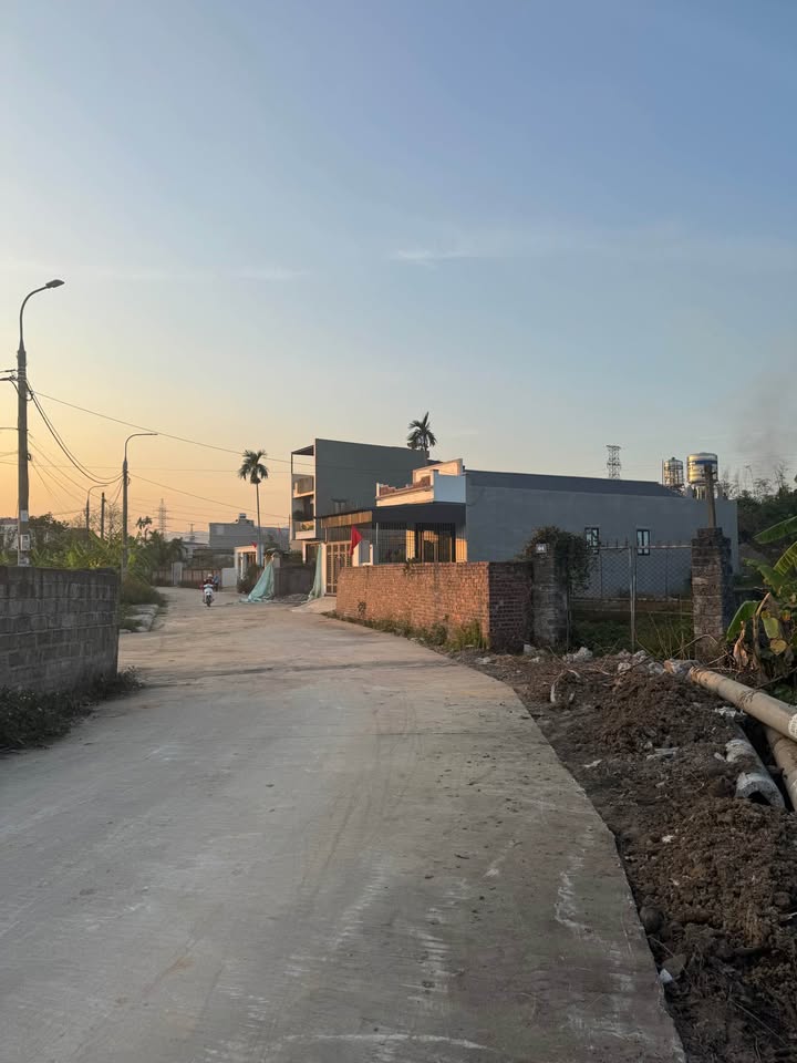 Đất thổ cư 100m² tại Thanh Sơn, Uông Bí - Giá chỉ 900 triệu - Sổ đỏ chính chủ!