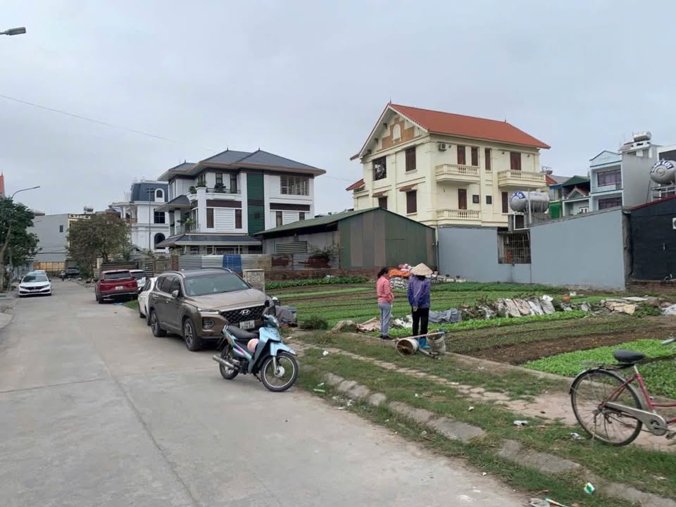 Đất Biệt Thự Đường Cao Thắng Hạ Long 300m² giá 9 tỷ - Đầu tư sinh lời hấp dẫn!