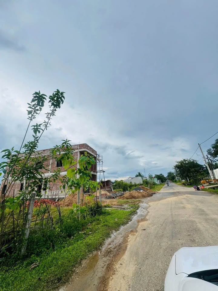 Đất thổ cư đường Ngô Đức Kế, Kon Tum 150m² - Giá chỉ 700 triệu!