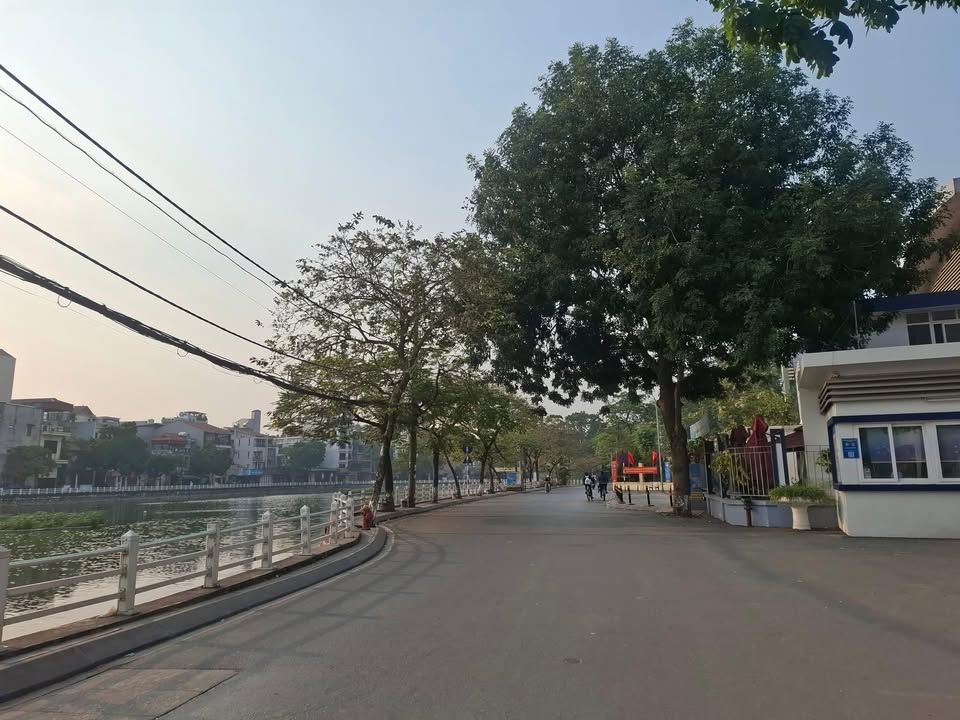 Nhà Bồ Đề Long Biên 164m² giá 22 tỷ - Ngõ ô tô vào tận nơi!