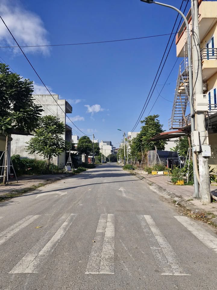 Đất nền Yên Dũng 95m² giá 3.6 tỷ - Vị trí đẹp gần chợ NEO!