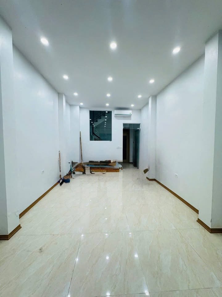 Cho thuê mặt bằng kinh doanh Đội Cấn - Ba Đình 55m² giá 26 triệu - Không thể bỏ lỡ!