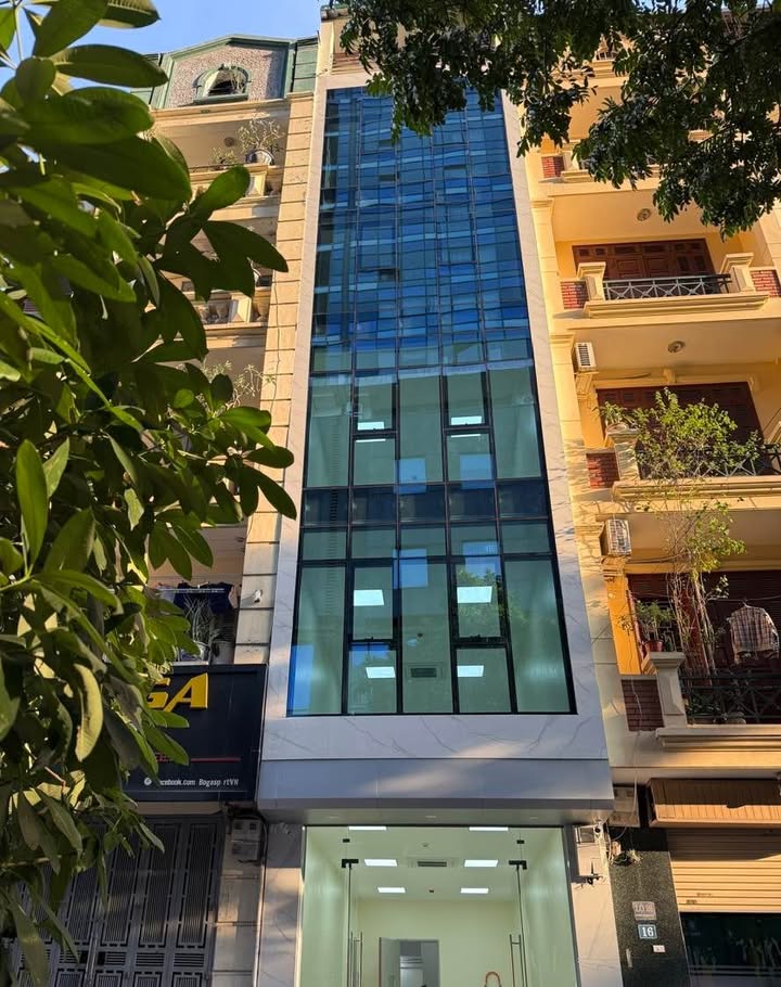 Văn phòng cho thuê ngõ 1 Nguyễn Thị Định 50m² giá 10 triệu - Mới xây, đầy đủ tiện nghi!