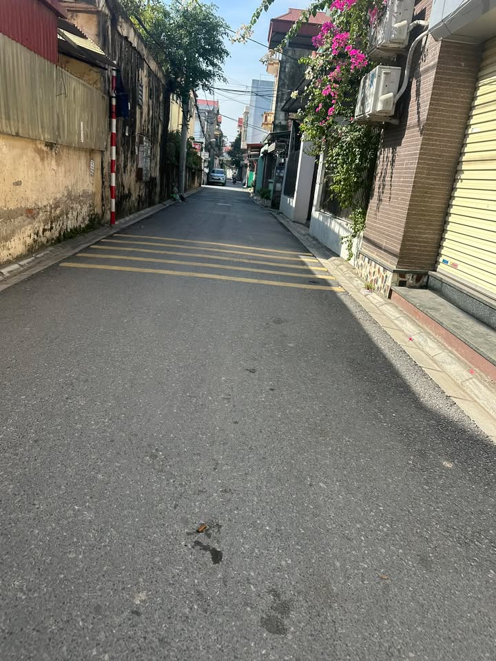 Nhà riêng Kim Nỗ Đông Anh 80m² giá 4 tỷ - Tiện ích đầy đủ, sống thoải mái!