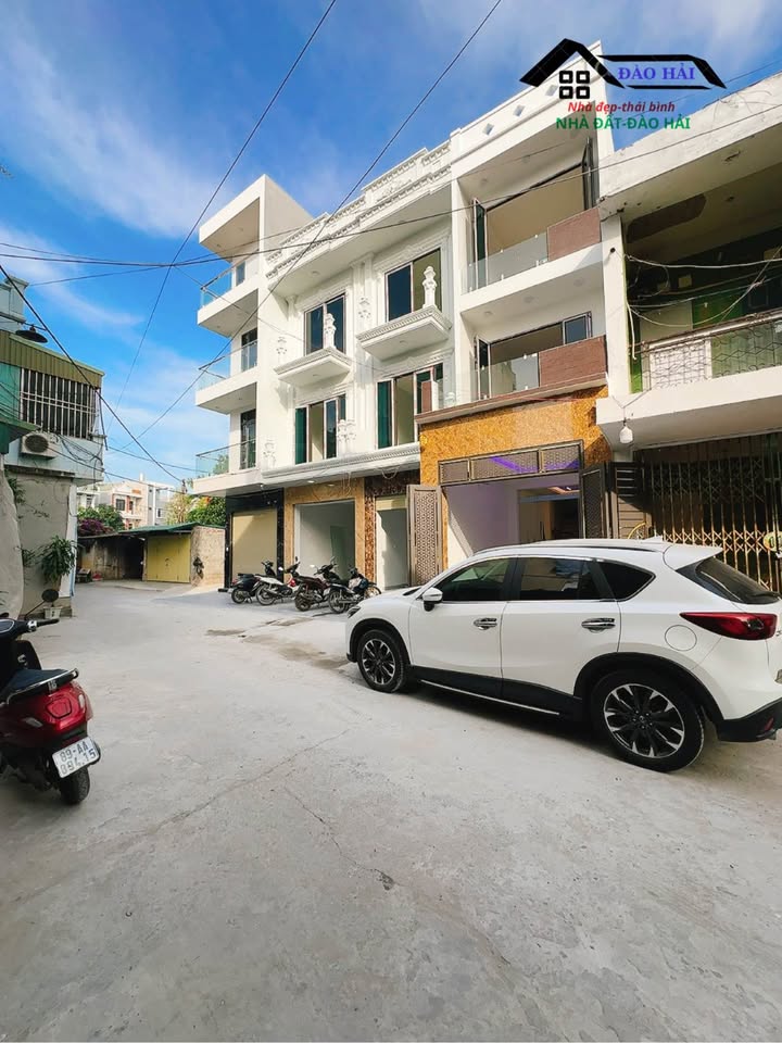 Nhà 3 tầng Quang Trung Thái Bình 64m² giá 3 tỷ - Ô tô vào tận nhà!